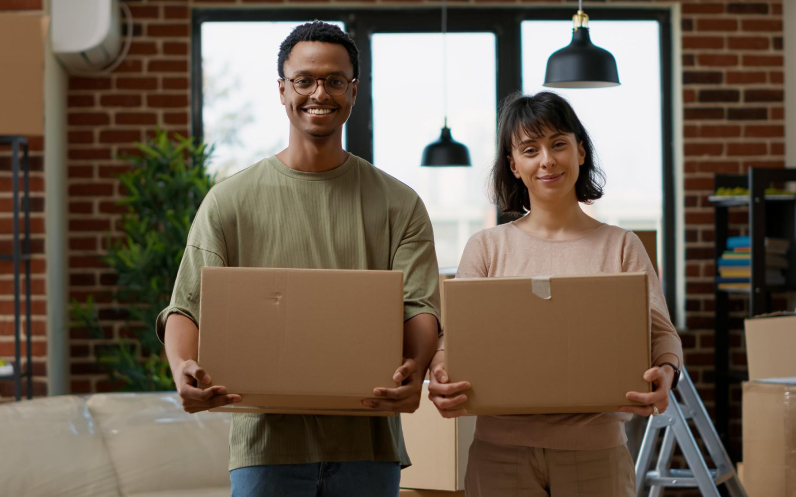Professional Movers’ Guide to Packing Light